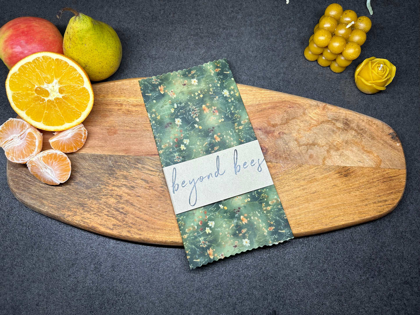 Beeswax cloth "Off to the Green" - rectangular S (25 cm x 20 cm)