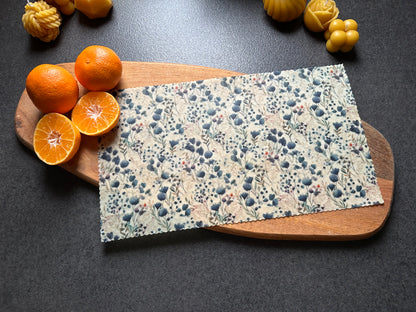 Beeswax cloth "Blue Flower Meadow" - rectangular L (35 cm x 20 cm)